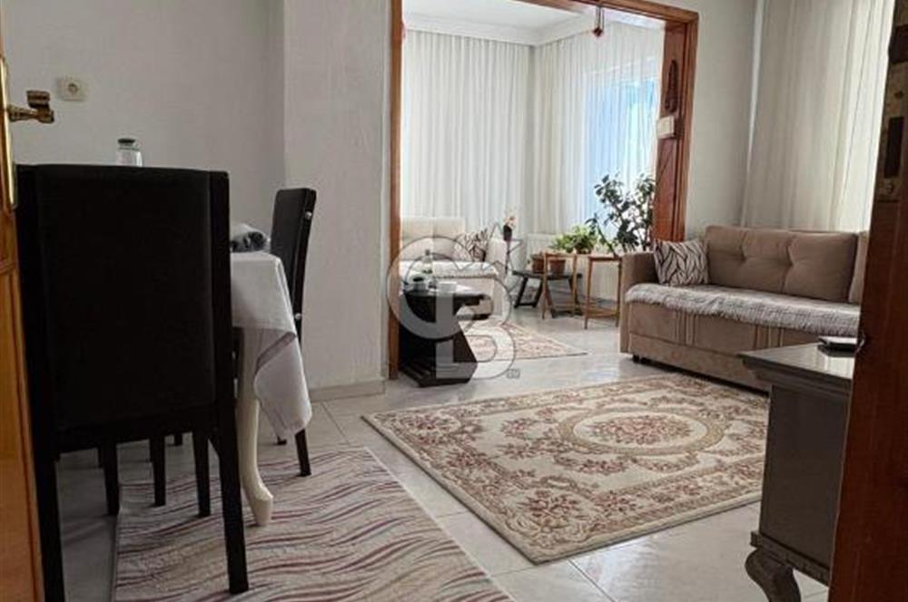 LAPSEKİ MERKEZDE YATIRIMA DEĞER, KOMPLE SATILIK BİNA!