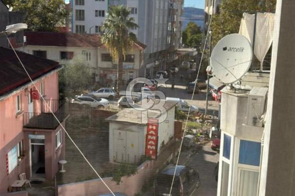 LAPSEKİ MERKEZDE YATIRIMA DEĞER, KOMPLE SATILIK BİNA!
