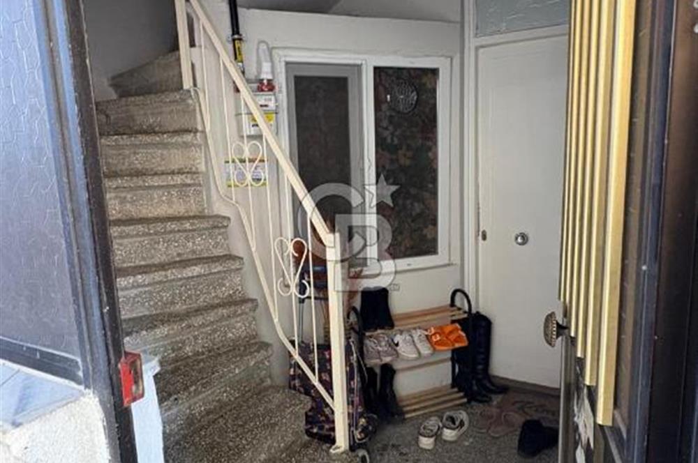 LAPSEKİ MERKEZDE YATIRIMA DEĞER, KOMPLE SATILIK BİNA!