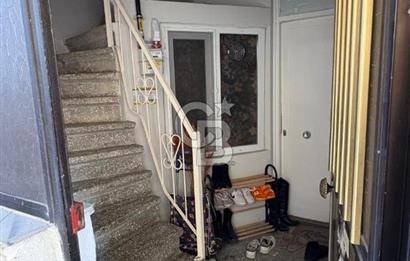 LAPSEKİ MERKEZDE YATIRIMA DEĞER, KOMPLE SATILIK BİNA!