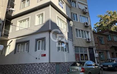 LAPSEKİ MERKEZDE YATIRIMA DEĞER, KOMPLE SATILIK BİNA!