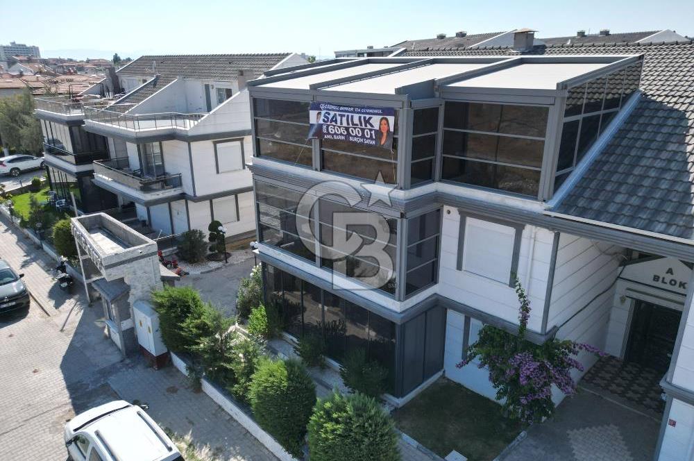 AYVALIK SARIMSAKLIDA 3+1 GENİŞ TERASLI GİYOTİN CAMLI LÜKS DAİRE