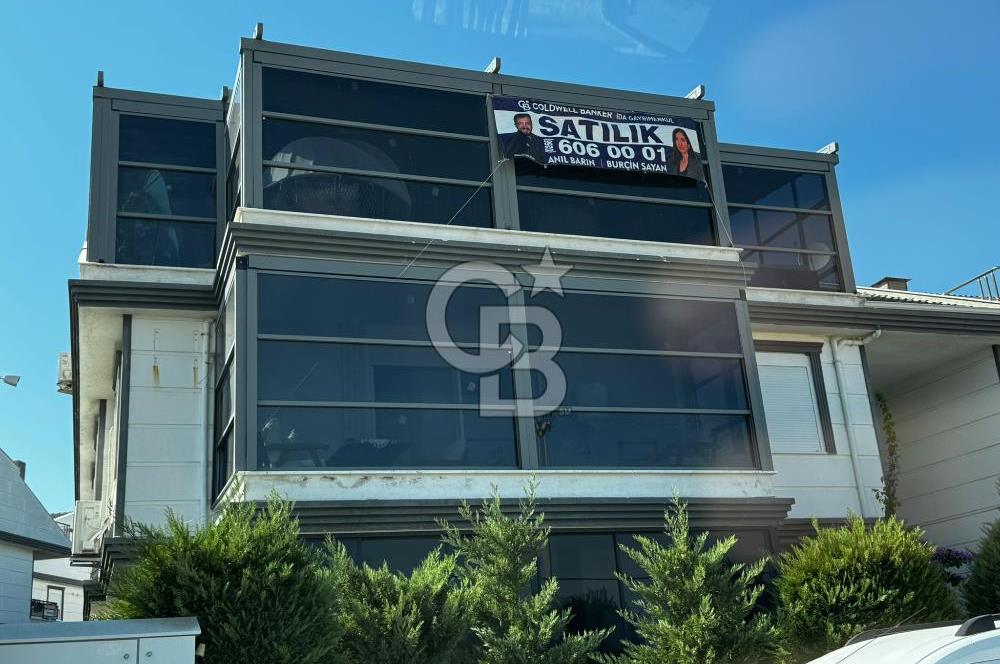 AYVALIK SARIMSAKLIDA 3+1 GENİŞ TERASLI GİYOTİN CAMLI LÜKS DAİRE