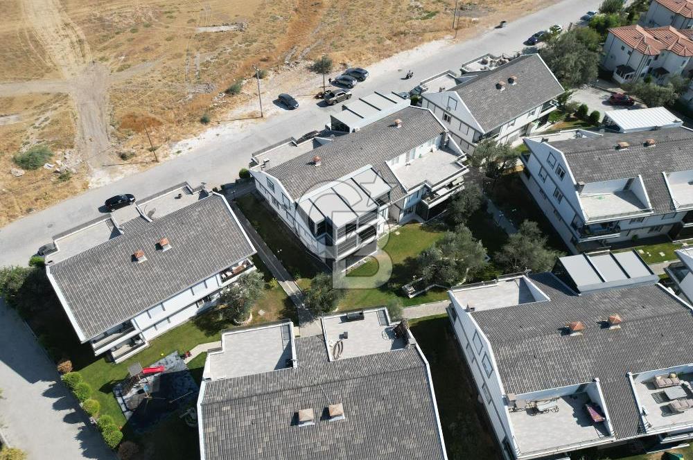 AYVALIK SARIMSAKLIDA 3+1 GENİŞ TERASLI GİYOTİN CAMLI LÜKS DAİRE