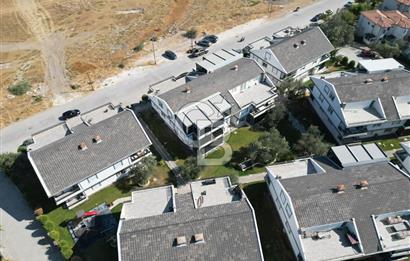AYVALIK SARIMSAKLIDA 3+1 GENİŞ TERASLI GİYOTİN CAMLI LÜKS DAİRE