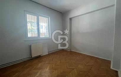 Balgat Ceyhun Atuf Kansu Caddesi’ne Paralel Merkezi Konumlu 4+1 Satılık Daire 