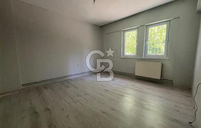 Balgat Ceyhun Atuf Kansu Caddesi’ne Paralel Merkezi Konumlu 4+1 Satılık Daire 