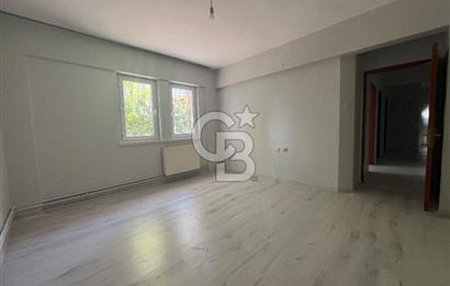 Balgat Ceyhun Atuf Kansu Caddesi’ne Paralel Merkezi Konumlu 4+1 Satılık Daire 