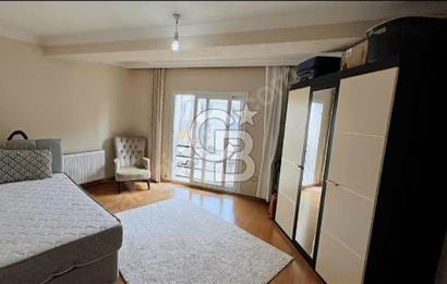 Buca Dokuz Eylül'e Yakın Cadde Üzeri Geniş 2+1 Satılık Daire