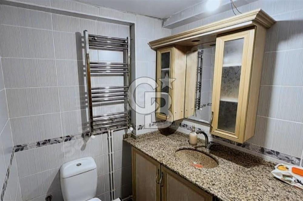 Buca Dokuz Eylül'e Yakın Cadde Üzeri Geniş 2+1 Satılık Daire
