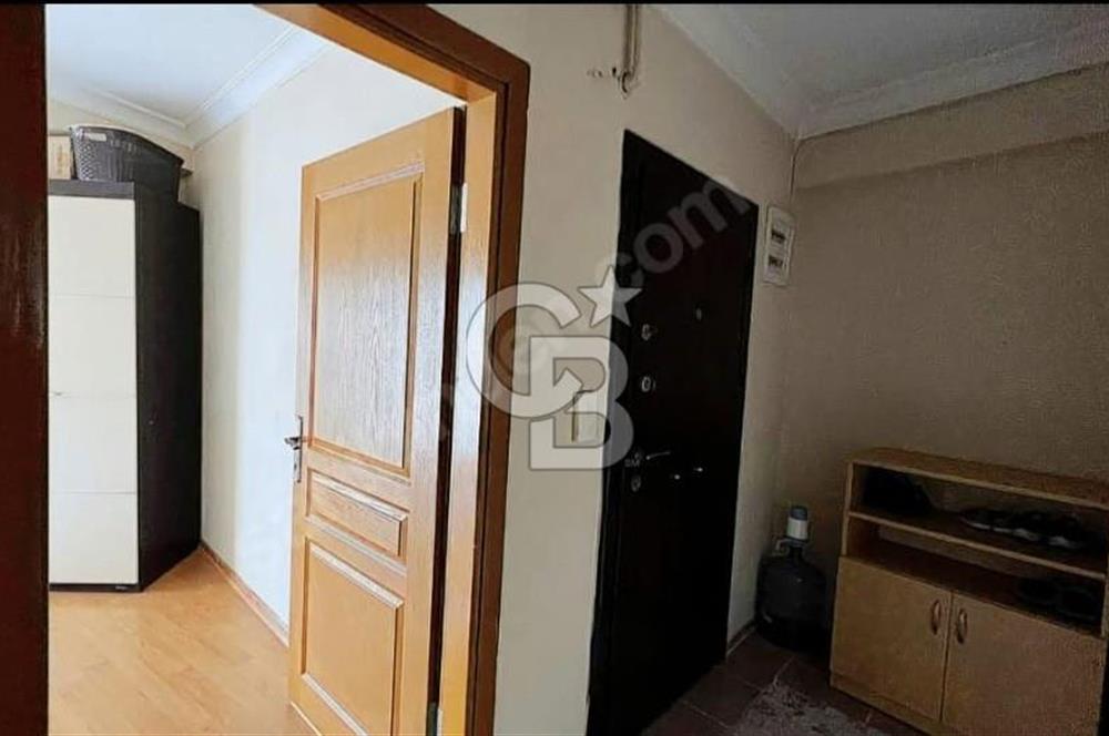 Buca Dokuz Eylül'e Yakın Cadde Üzeri Geniş 2+1 Satılık Daire