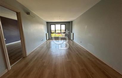 KEMERBURGAZ ELMAS TERAS SİTESİNDE 1+1   GENİŞ METREKARELİ SATILIK DAİRE 