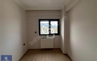 Üçkuyularda Sıfır Geniş 2+1 Satılık Daire