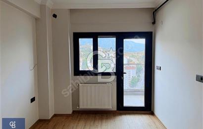 Üçkuyularda Sıfır Geniş 2+1 Satılık Daire