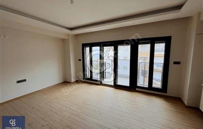 Üçkuyularda Sıfır Geniş 2+1 Satılık Daire
