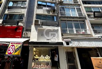 Merkezi Konumda! Karşıyaka Çarşı’da Yatırımlık 1+1 Satılık Ofis&Büro
