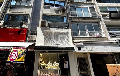 Merkezi Konumda! Karşıyaka Çarşı’da Yatırımlık 1+1 Satılık Ofis&Büro