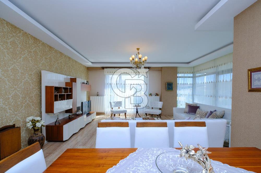 Smart Town Evleri'nde Satılık 4+1 Ara Katta Daire