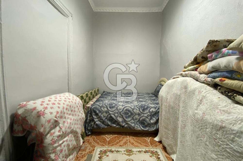 KONAK ALTINORDU MAHALLESİ 2 KATLI SATILIK TARİHİ BİNA