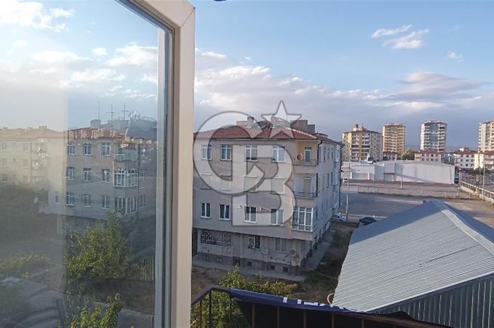 TUNA AVM FLAMİNGO YANI GENİŞ BAHÇE VE GENİŞ ODALAR VE ARSA PAYI
