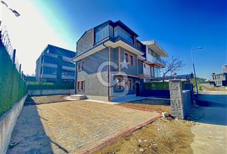 ALACAATLI KONUT VE İŞ YERİNE UYGUN YAPILI KİRALIK BAHÇELİ VILLA