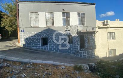 KONAK ALTINORDU MAHALLESİ 2 KATLI SATILIK TARİHİ BİNA