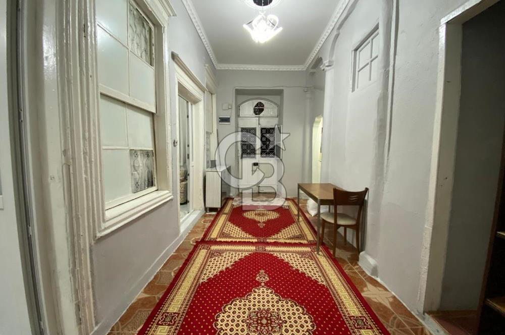 KONAK ALTINORDU MAHALLESİ 2 KATLI SATILIK TARİHİ BİNA