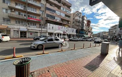 İstiklal Caddesinde Satılık Dükkan