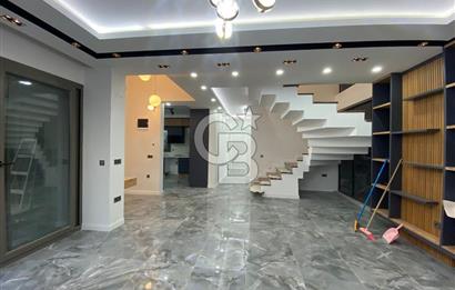 Buca Kaynaklar Merkezde Havuzlu Dubleks 4+1 Satılık Villa