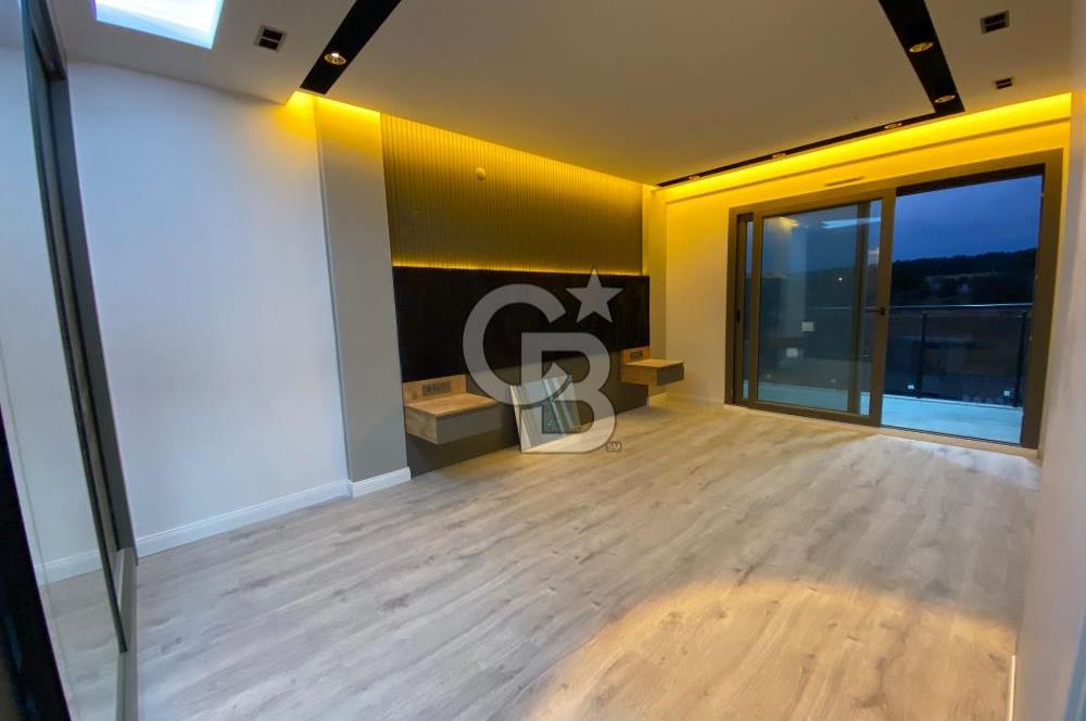 Buca Kaynaklar Merkezde Havuzlu Dubleks 4+1 Satılık Villa