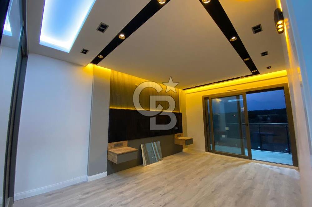 Buca Kaynaklar Merkezde Havuzlu Dubleks 4+1 Satılık Villa