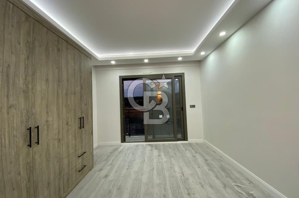 Buca Kaynaklar Merkezde Havuzlu Dubleks 4+1 Satılık Villa