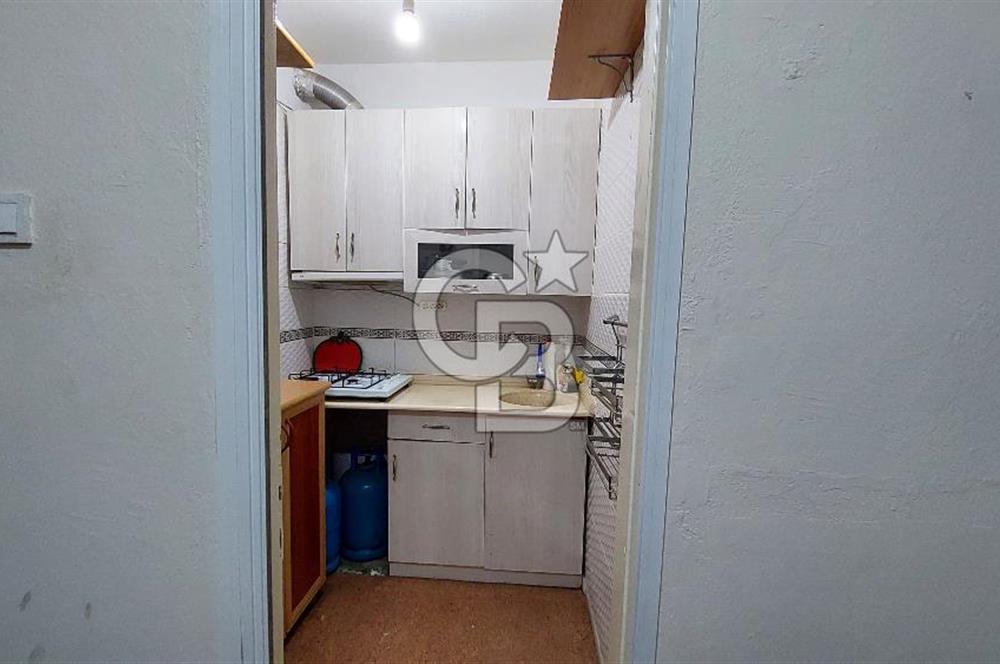 KARŞIYAKA ALAYBEY'DE EŞYALI KİRALIK DAİRE