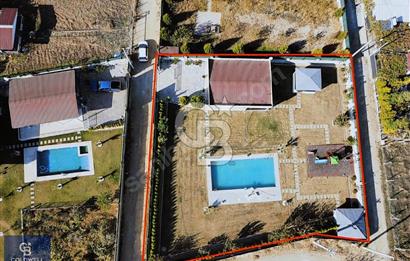 MENDERES OĞLANANASI 1.250 m2 HAVUZLU 2+1 SATILIK MÜSTAKİL EV