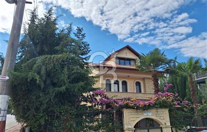 ÖZDEN MAH. DE MERKEZİ KONUMDA, GENİŞ BAHÇELİ MÜSTAKİL VİLLA