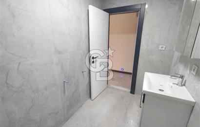 CB KİNG'DEN GAZİOSMANPAŞA'DA AVM VE HASTANEYE YAKIN KİRALIK OFİS
