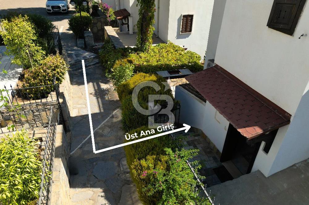 Bodrum Torba 4+1 Dubleks Bahçeli Manzaralı Eşyalı Kiralık Villa