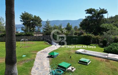 Bodrum Torba 4+1 Dubleks Bahçeli Manzaralı Eşyalı Kiralık Villa