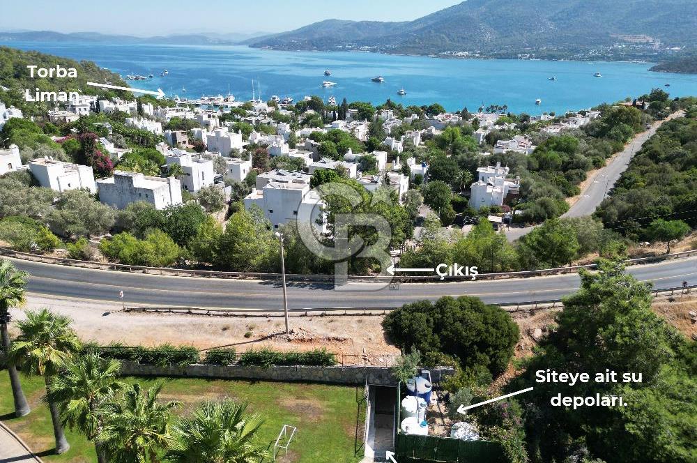 Bodrum Torba 4+1 Dubleks Bahçeli Manzaralı Eşyalı Kiralık Villa
