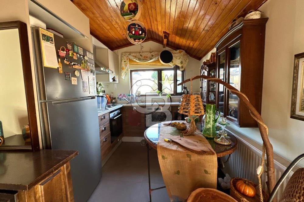 ÖZDEN MAH. DE MERKEZİ KONUMDA, GENİŞ BAHÇELİ MÜSTAKİL VİLLA