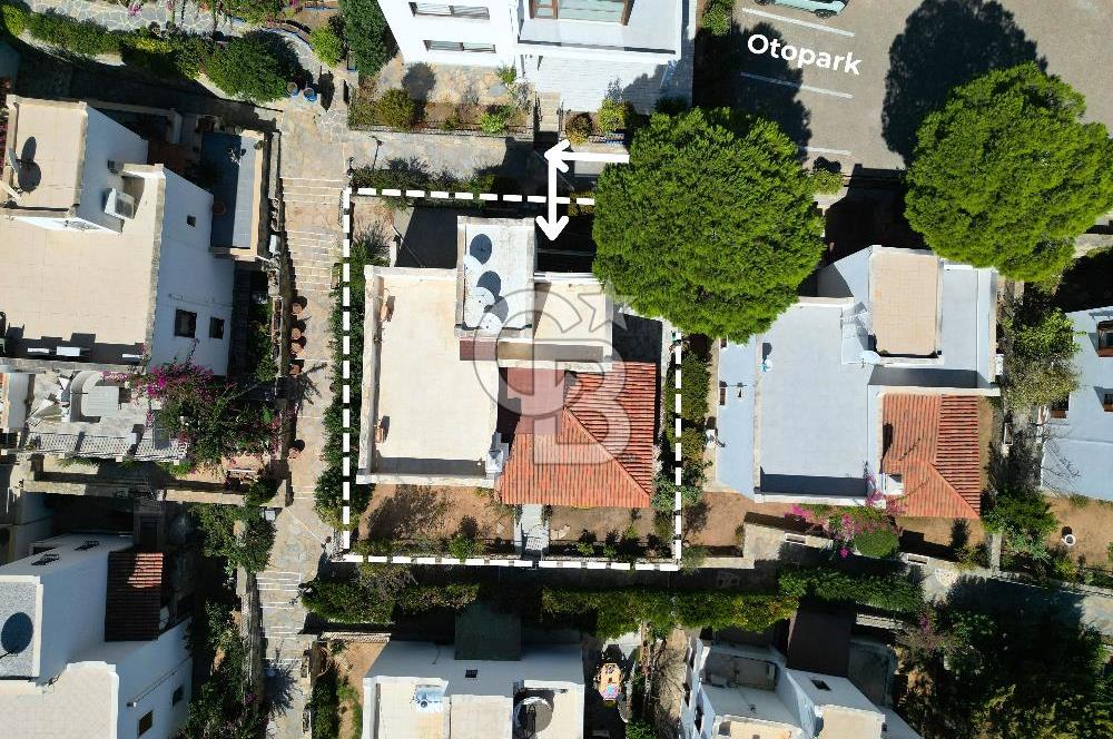 Bodrum Torba 4+1 Dubleks Bahçeli Manzaralı Eşyalı Kiralık Villa