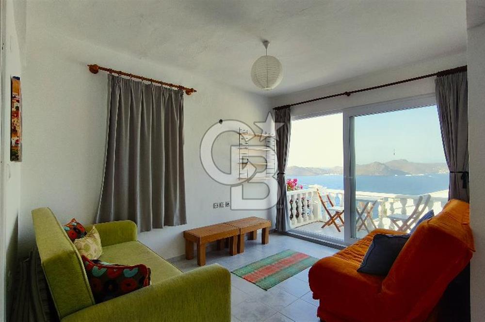 Bodrum Yalıkavakta Deniz Manzaralı Kiralık Dubleks Villa