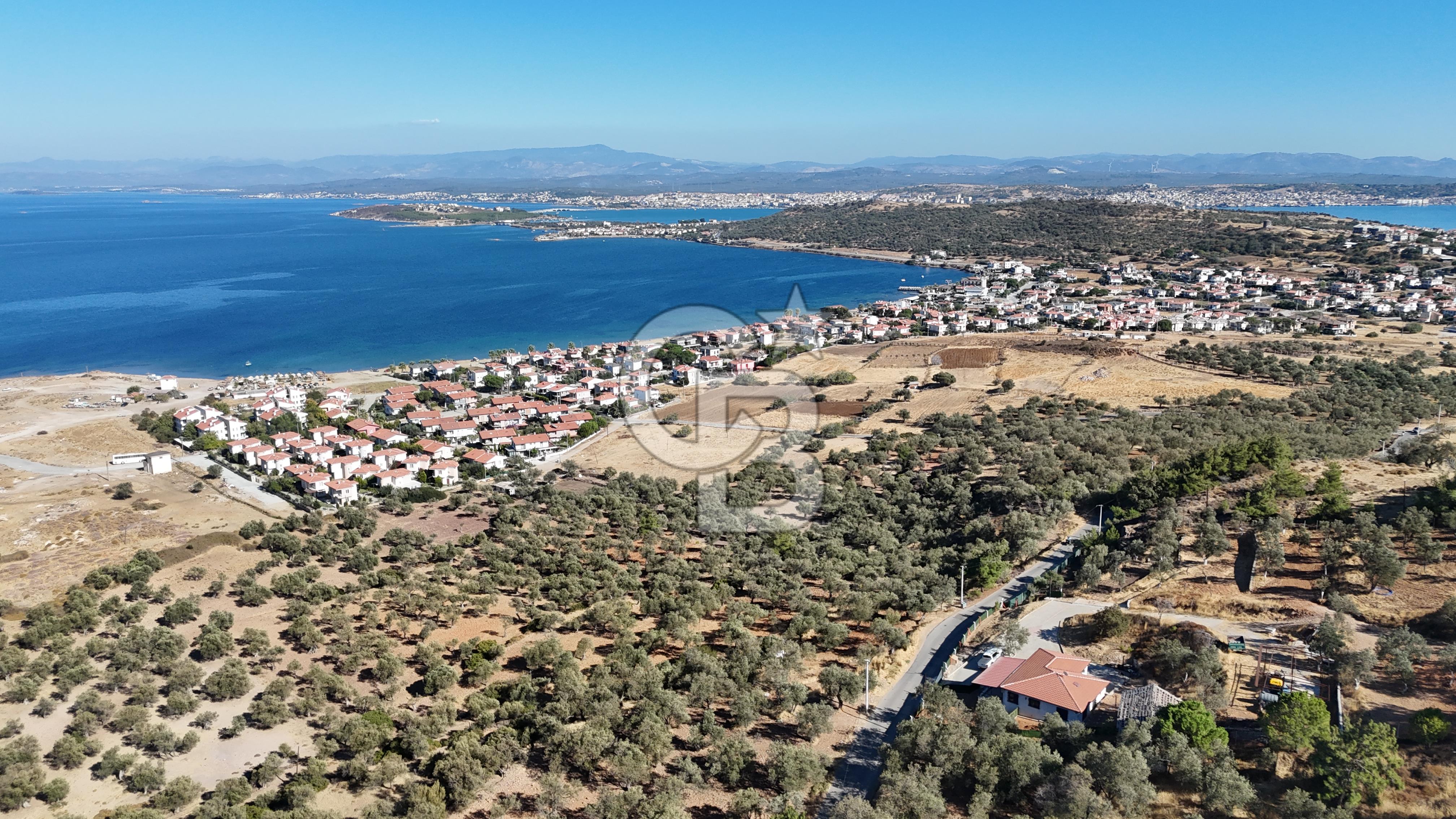 Ayvalık Cunda Adasın' da Arazi