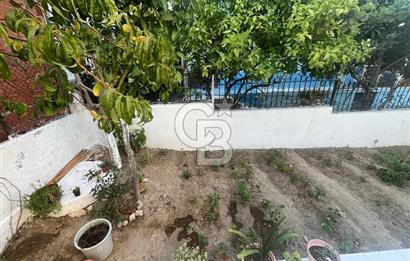 Alaçatı Cadde Üzerinde Tadilatlı Müstakil Satılık 3+1