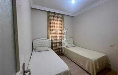 Alaçatı Cadde Üzerinde Tadilatlı Müstakil Satılık 3+1