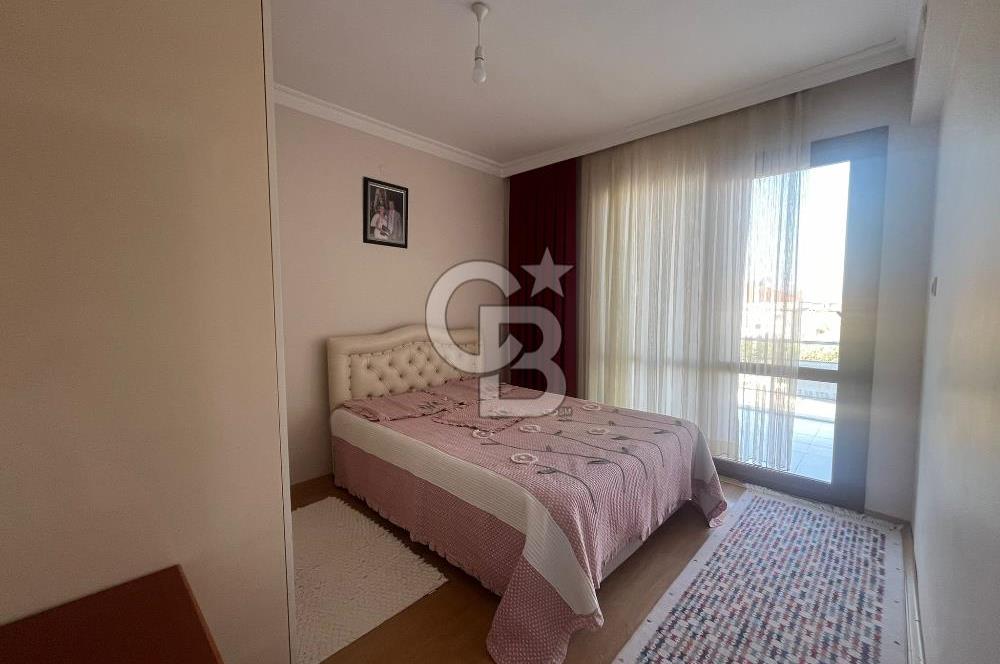 Alaçatı Cadde Üzerinde Tadilatlı Müstakil Satılık 3+1