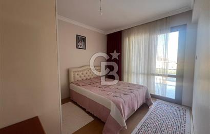 Alaçatı Cadde Üzerinde Tadilatlı Müstakil Satılık 3+1