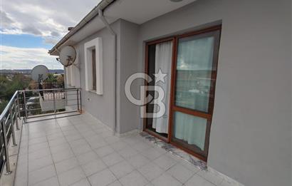 Alaçatı Cadde Üzerinde Tadilatlı Müstakil Satılık 3+1