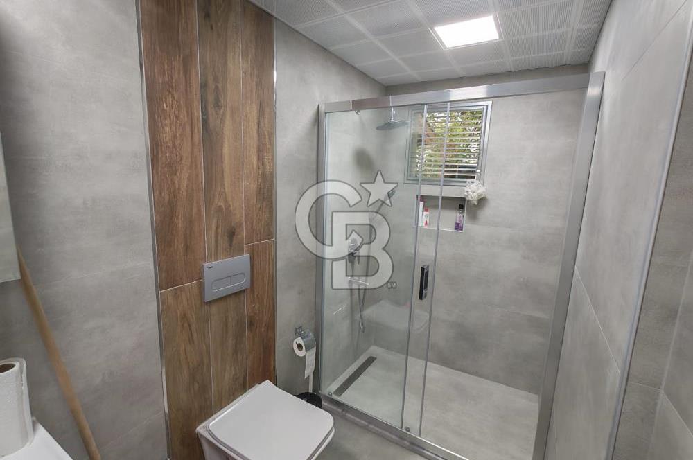Alaçatı Cadde Üzerinde Tadilatlı Müstakil Satılık 3+1