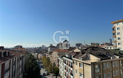 Ulaşımı Kolay, Manzaralı Satılık Çatı Katı Daire Ümraniye